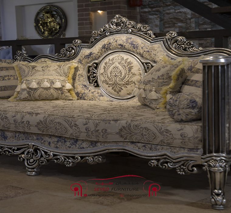 مبل کلاسیک کتیبه