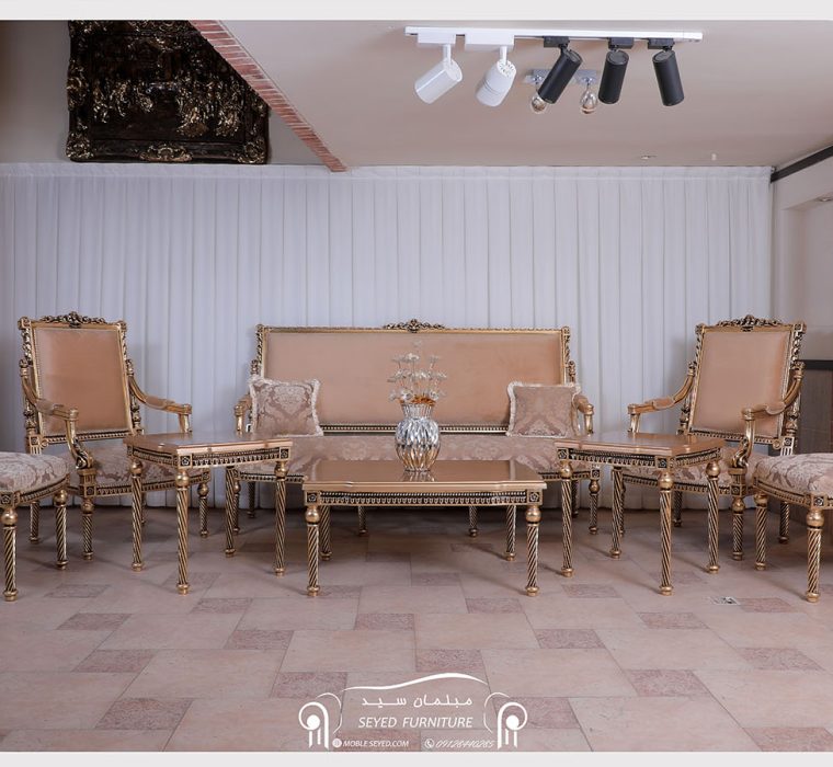 مبل کلاسیک کاجی پلاس