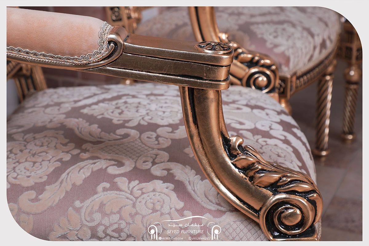 مبل کلاسیک کاجی پلاس