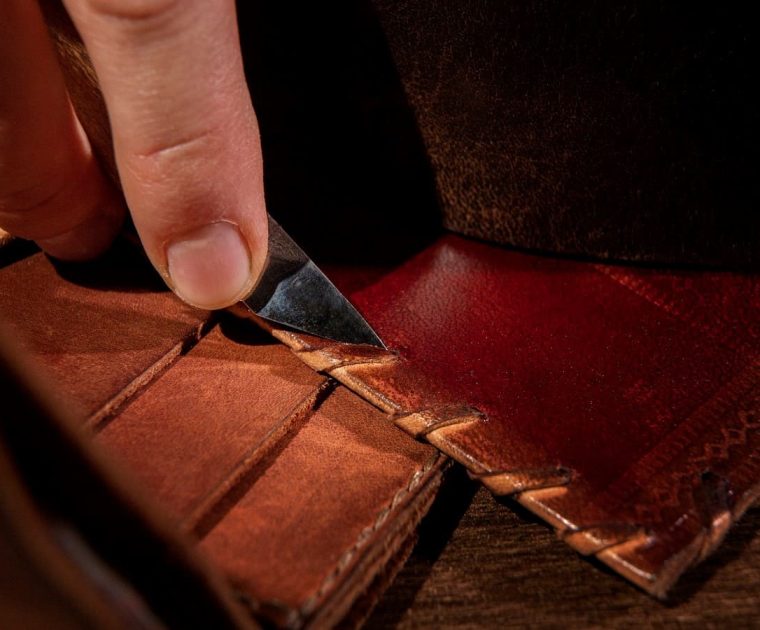 چرم چیست و چه ویژگی‌هایی دارد؟